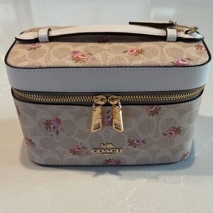 Coach Signature Pink Floral Cosmetic case